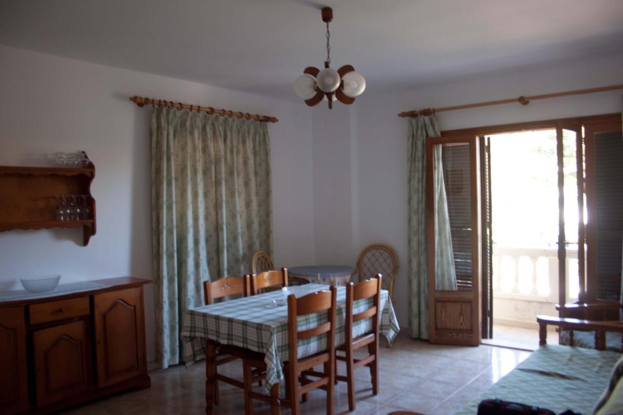 Apartamentos La Cabana Canyamel  Oda fotoğraf